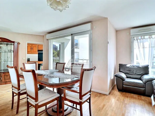 Appartement 4 pièces 83 m² 