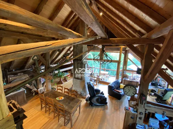 Maison 8 pièces 250 m² 