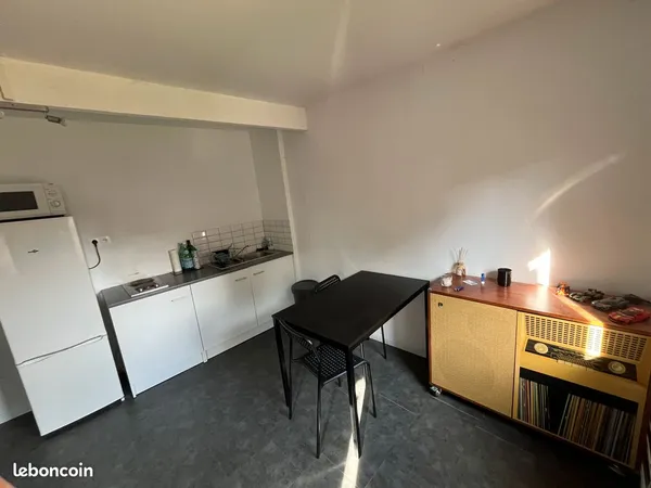 Studio Meublé à FEIGNIES 