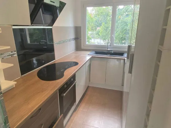 Appartement 1 pièce 68 m² 