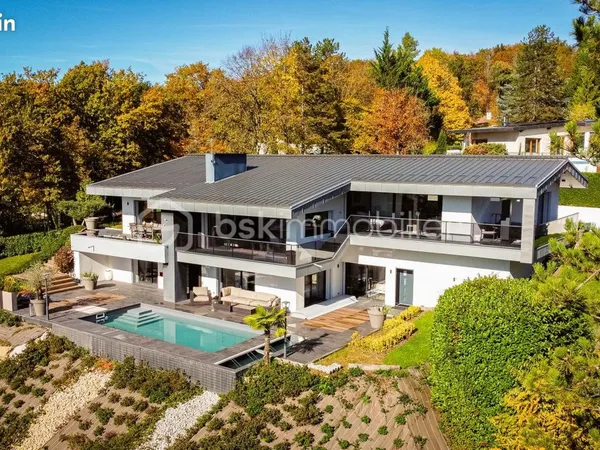 Villa 10 pièces 300 m² 