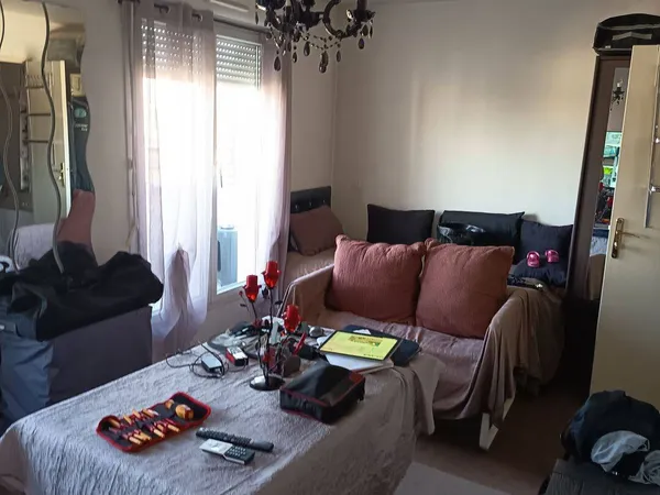 Studio 1 pièce 26 m² 