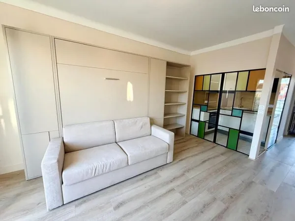 Studio 1 pièce 31 m² 