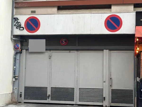 Parking 12 m² 