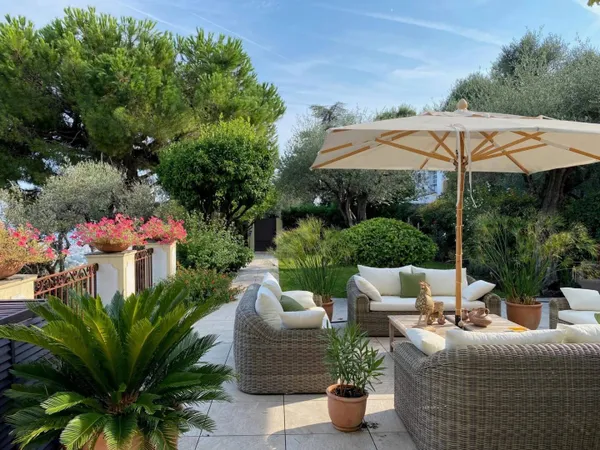 Villa 5 pièces 227 m² 