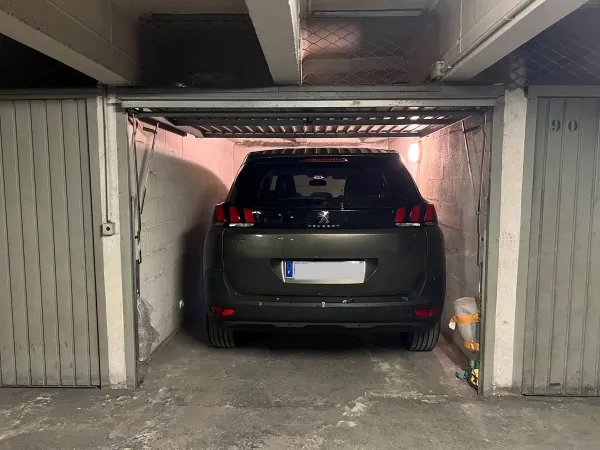 Loue parking 