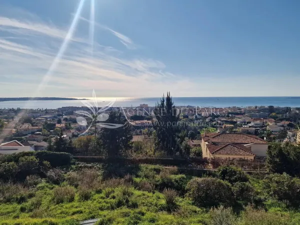 Propriété 360 m² 
