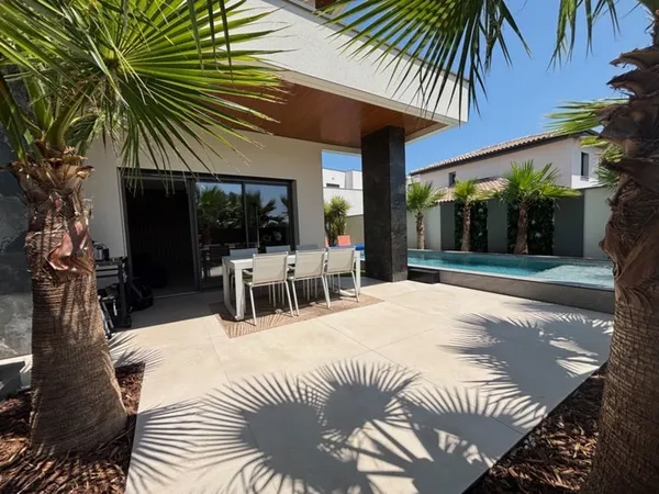 BESSAN (34) A VENDRE VILLA CONTEMPORAINE P4, PRESTATIONS LUXUEUSES, SECTEUR CALME, 10MN AGDE 