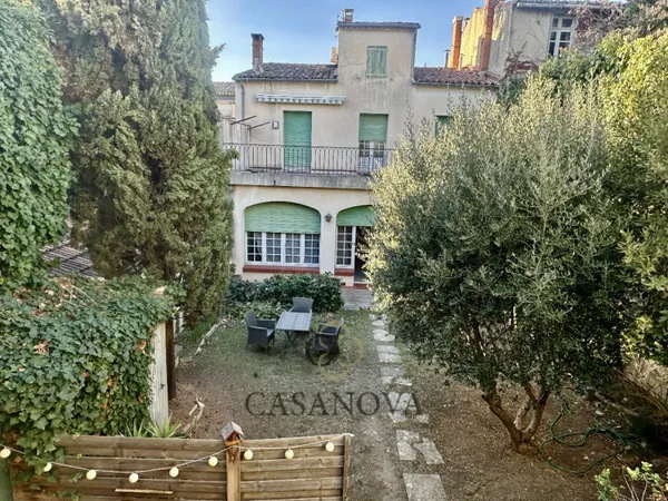 Maison 13 pièces 265 m² 