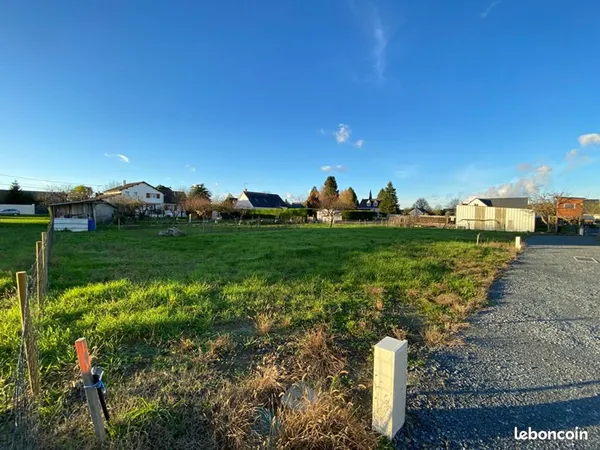 Terrain 411 m² Beaumont En Veron 