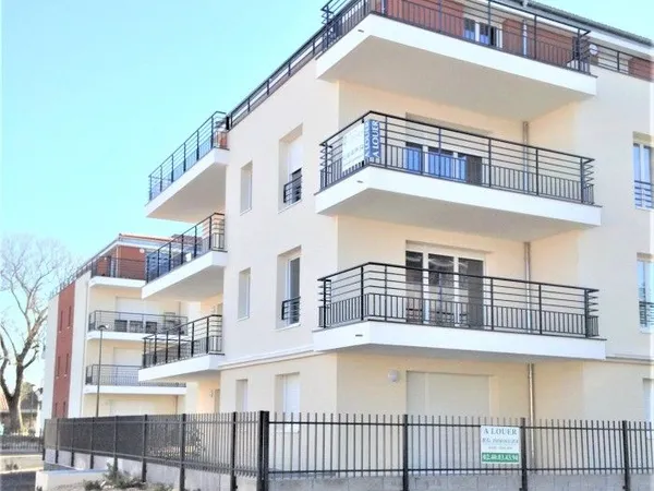 Studio 1 pièce 24 m² 