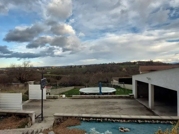 Maison 4 pièces 81 m² 