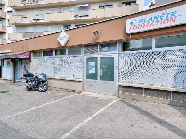 Bureaux 433 m² 