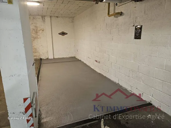 Parking 15 m² 