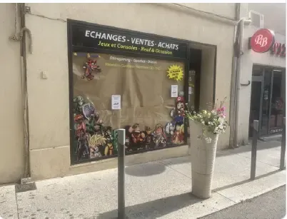A LOUER - LOCAL COMMERCIAL DE 79 M2 - ISTRES CENTRE-VILLE 