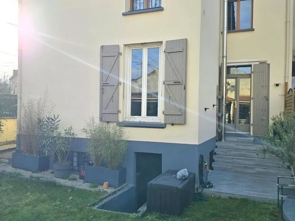 Propriété 6 pièces 140 m² 