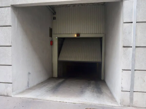 Parking 14 m² 