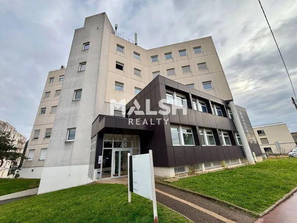 Bureau 484 m² 