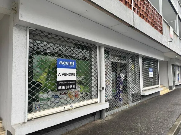 Local commercial 115 m² 
