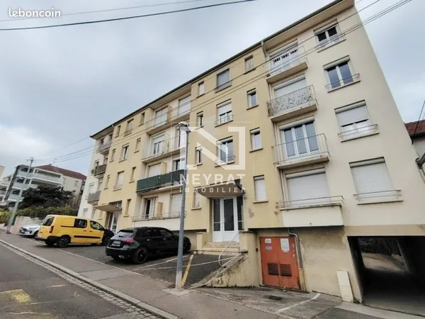 Studio 1 pièce 23 m² 