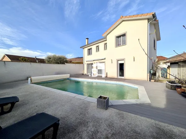 Maison 3 chambres avec piscine 