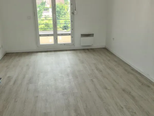 Studio non meublé - Gennevilliers 