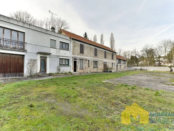 Maison 10 pièces 271 m² 