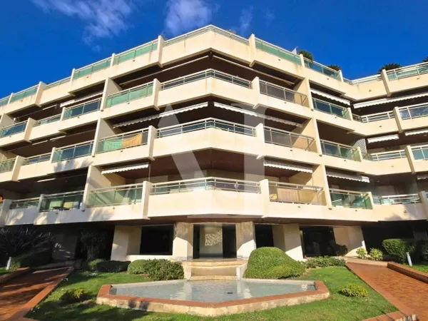Appartement 2 pièces 64 m² 