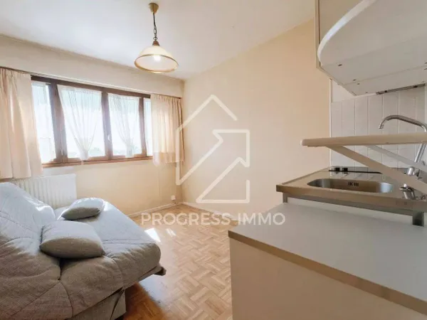 Studio 1 pièce 16 m² 