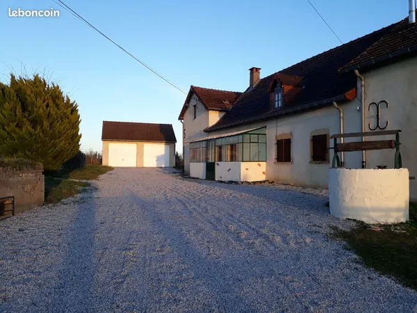 Maison 100 m² + dépendances 