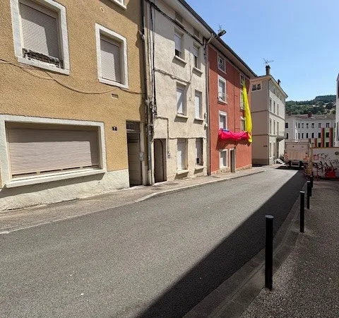 IMMEUBLE DE RAPPORT A TARARE 