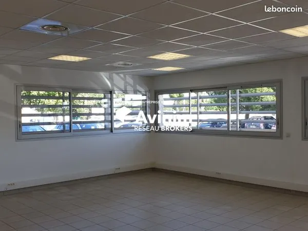Bureaux 50 m² 