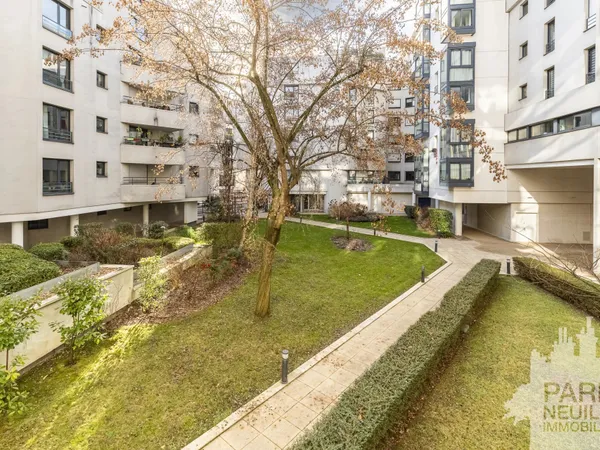 EXCLUSIVITE: PARIS 15ème - JAVEL /PARC ANDRE CITROEN: DUPLEX COMME UNE MAISON 
