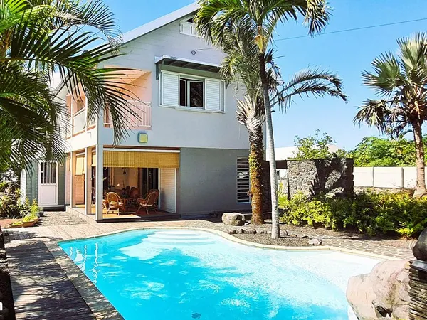 Villa 9 pièces 235 m² 