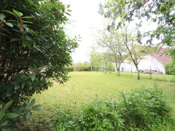 Maison avec jardin privatif sur Herry 