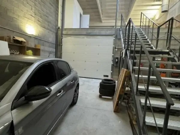 LOCAL A VENDRE 