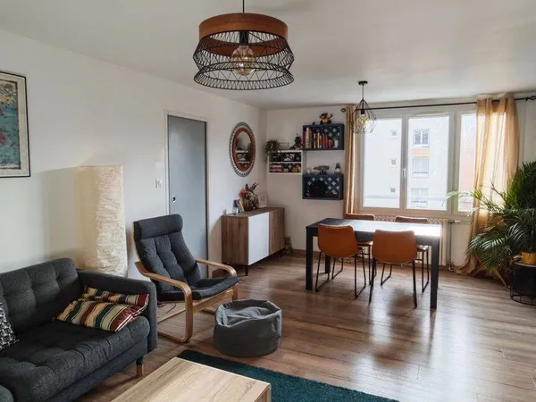 Appartement 4 pièces 83 m² 