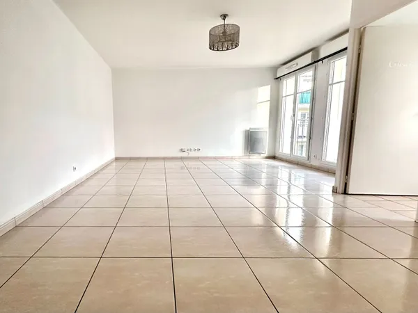 Appartement Bussy Saint Georges 3 pièce(s) 57.47 m2 + balcon + 2 parking 