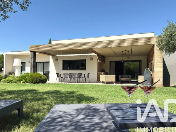 Maison 4 pièces 158 m² 