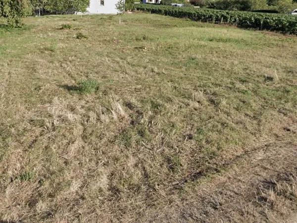 NUITS-SAINT-GEORGES. Terrain agricole, non constructible d'u 