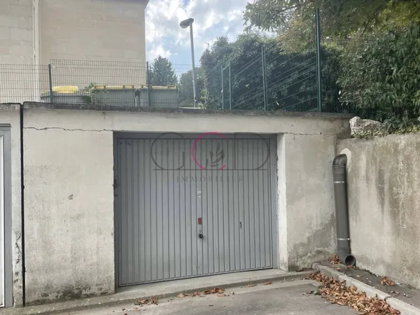 Parking - Garage Location Aix-en-Provence   120€