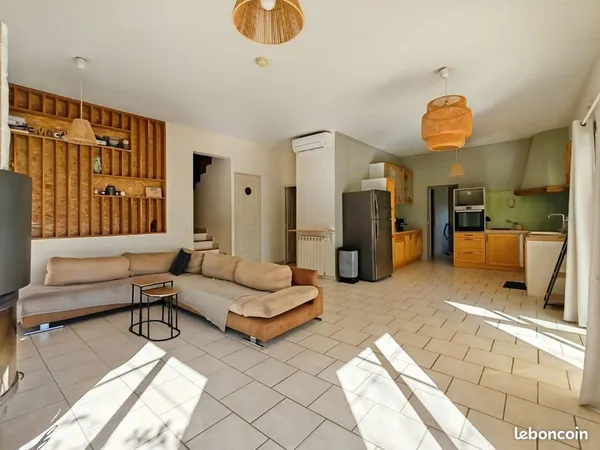 Maison individuelle avec piscine 4 chambres 