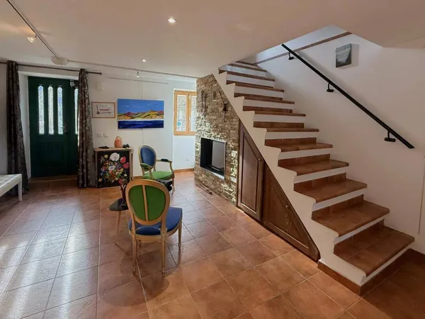 Duplex 8 pièces 86 m² 