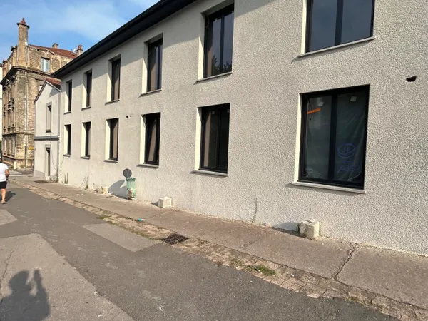 A VENDRE - PLATEAU de 30m2 - CENTRE DEUX SAINT ETIENNE - JEAN MONNET 