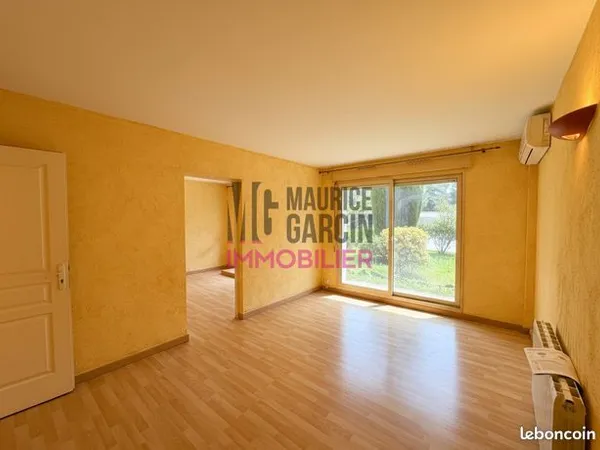 Bureaux 47 m² 