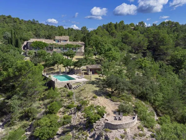 Propriété d'exception avec magnifique vue à Murs 