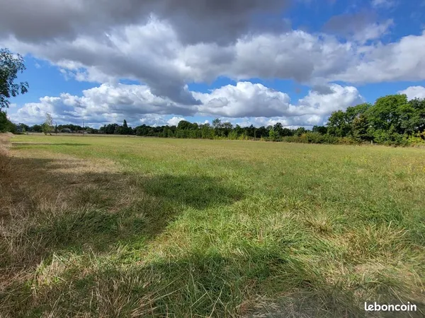 Terrain 8 840 m² Aumagne 