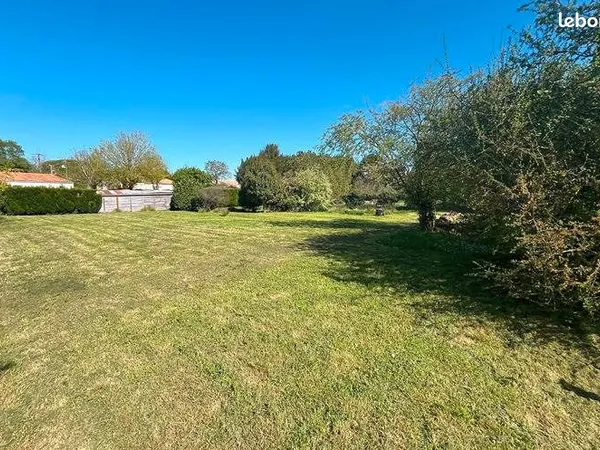 Terrain 968 m² Saujon 