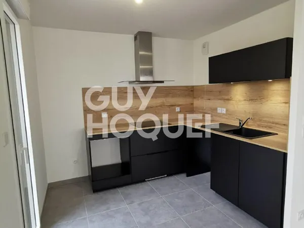 À louer : Appartement 3 pièces à Vaulx-en-Velin, Mas Sud 