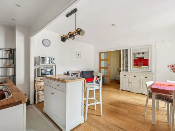 Paris 10e - Quartier Goncourt | 43 m2 de charme au calme absolu